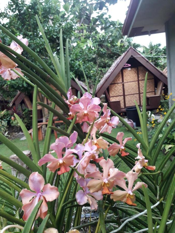 Lhoyjean Garden Hostel Batuan Екстериор снимка
