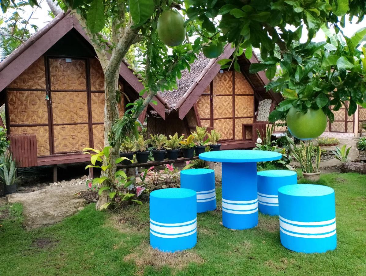 Lhoyjean Garden Hostel Batuan Екстериор снимка