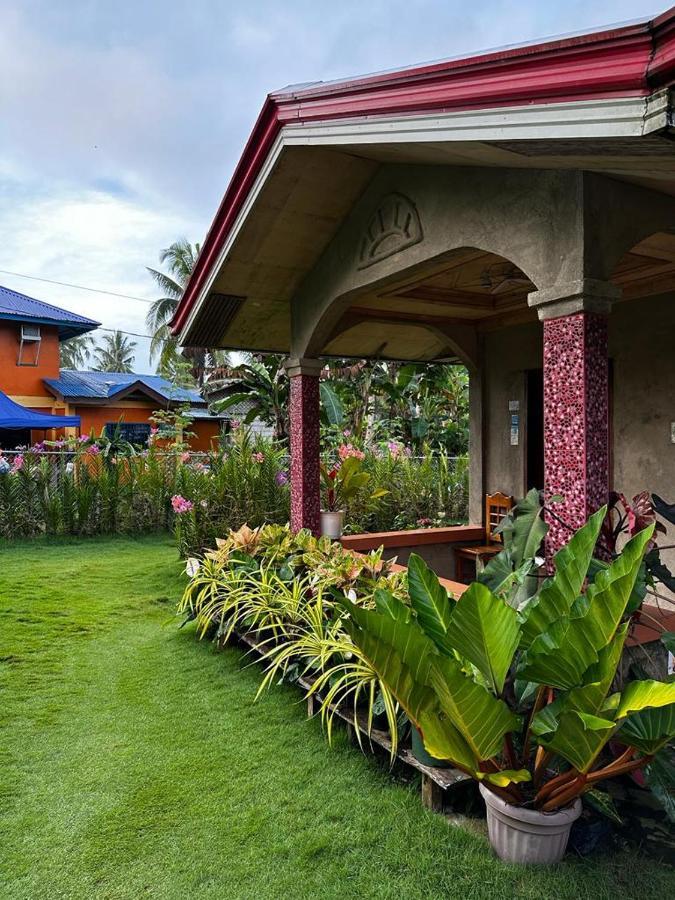 Lhoyjean Garden Hostel Batuan Екстериор снимка