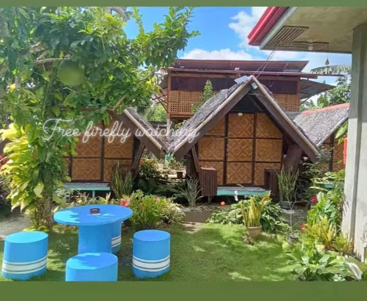 Lhoyjean Garden Hostel Batuan Екстериор снимка