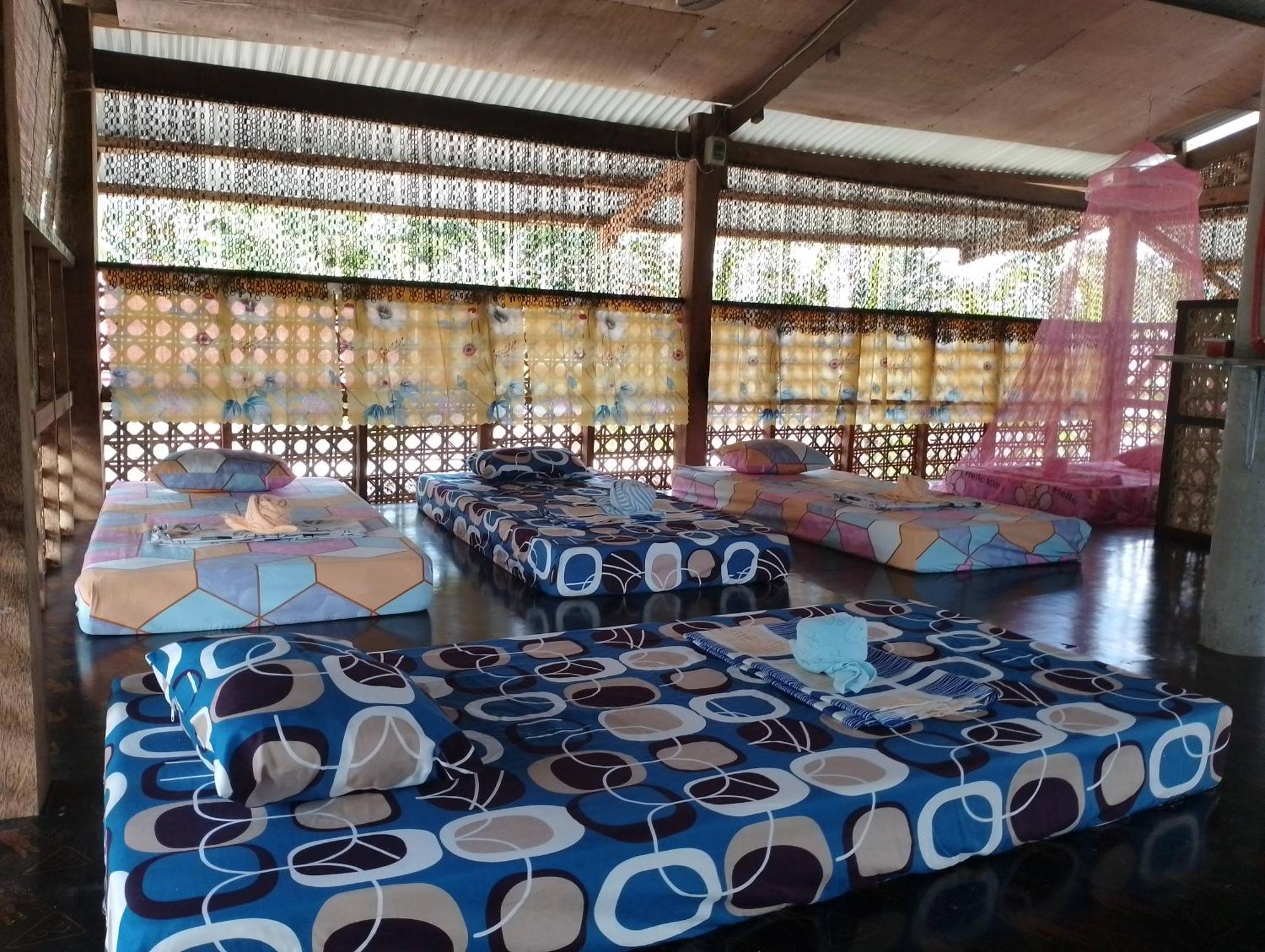 Lhoyjean Garden Hostel Batuan Екстериор снимка