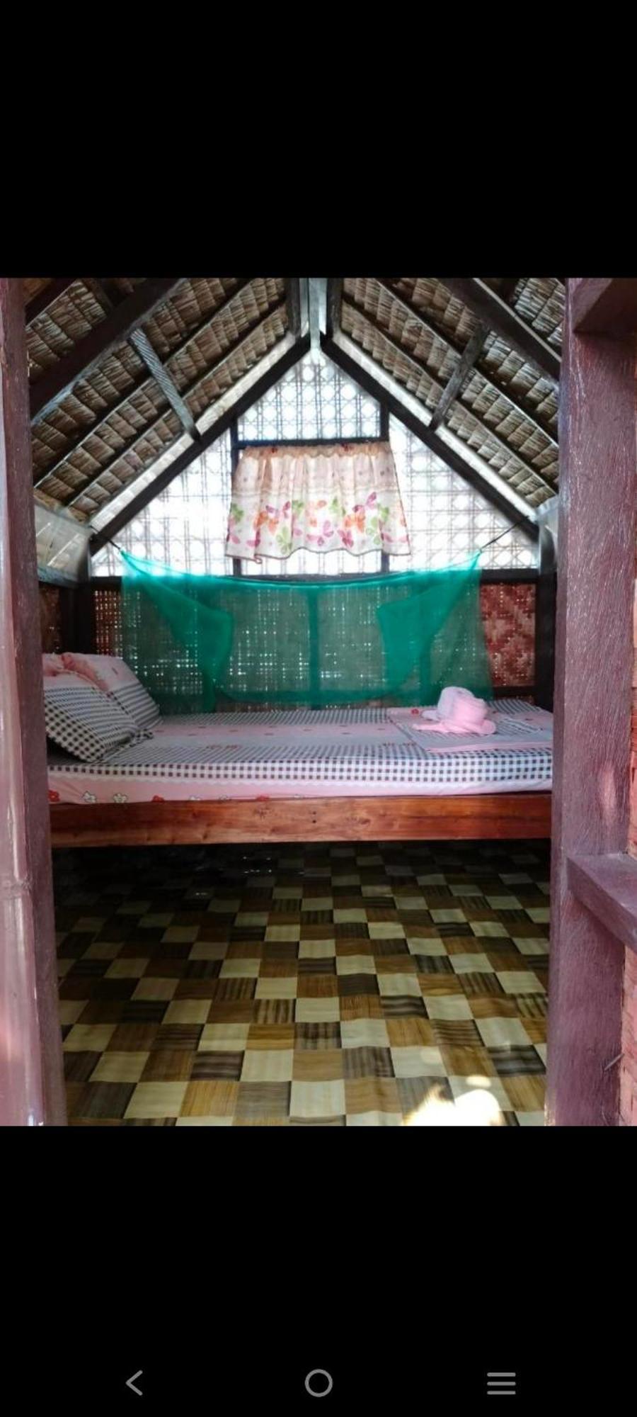 Lhoyjean Garden Hostel Batuan Екстериор снимка