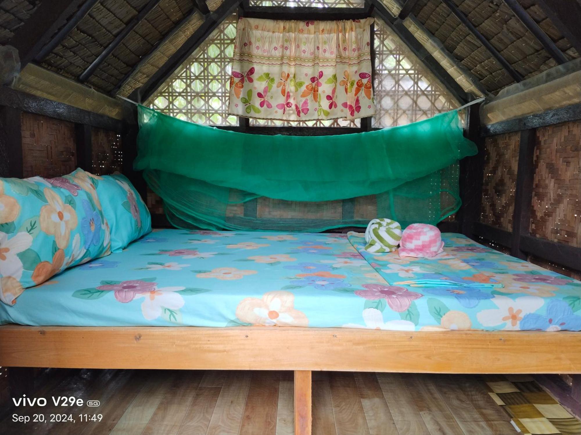 Lhoyjean Garden Hostel Batuan Екстериор снимка