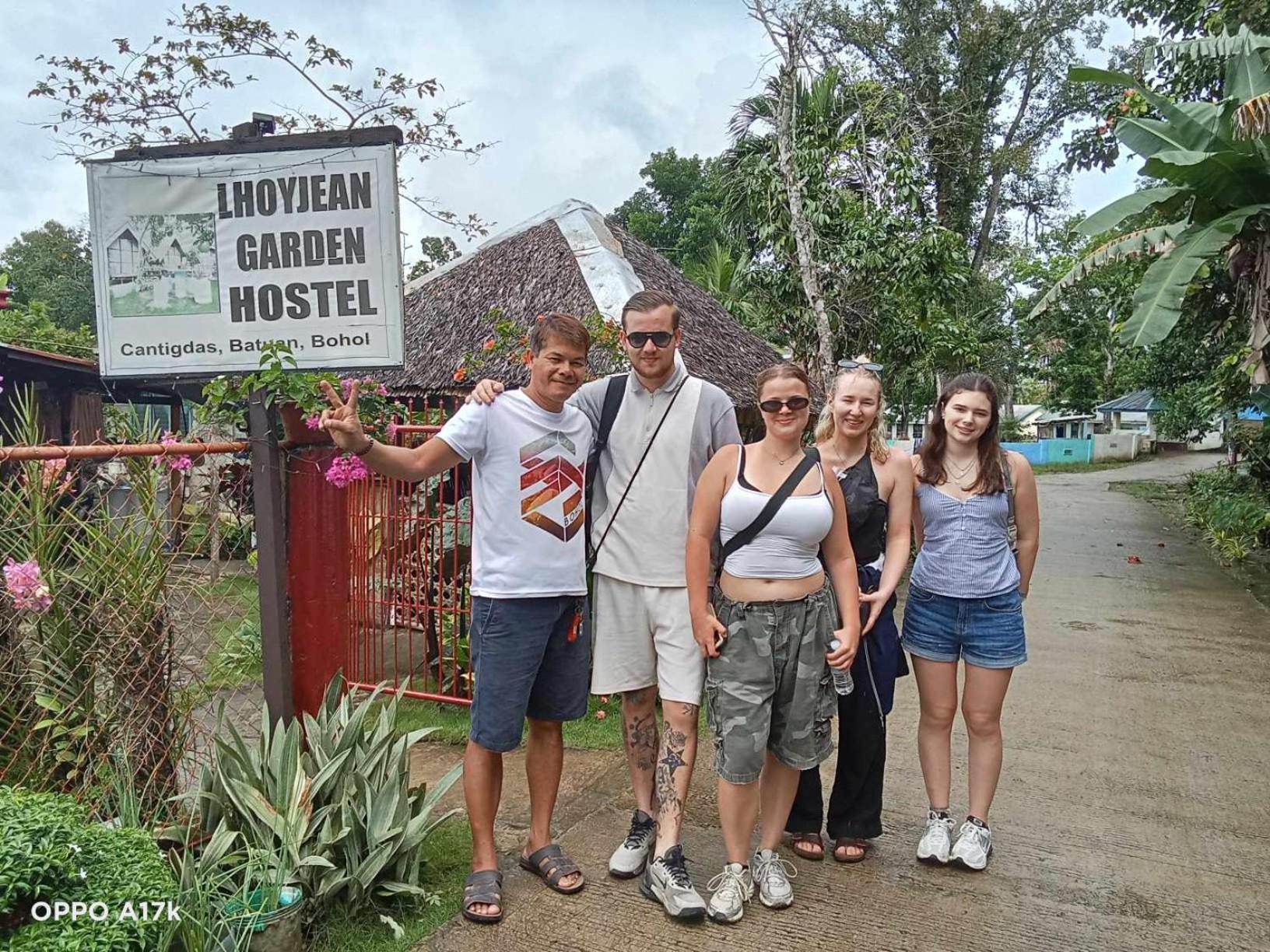 Lhoyjean Garden Hostel Batuan Екстериор снимка